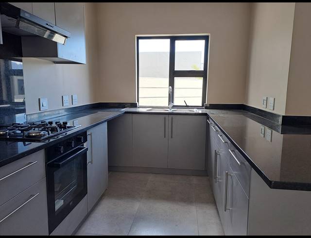 3 BEDROOM DUPLEX FOR SALE IN SEA BREEZE